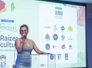 Maria Lopes Bonamigo, presidente da Rede Empresarial do Centro Histórico destacou a programação. (Foto Andressa Miretzki)