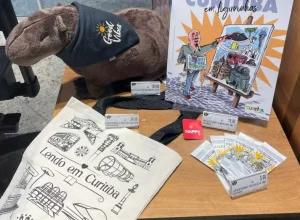 Álbum de figurinhas de Curitiba