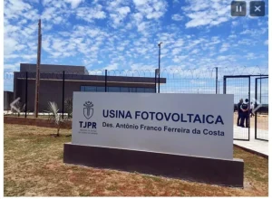 Usina fotovoltaica do Tribunal de Justiça do Estado do Paraná (TJPR) fica em Campo Mourão. Fotos: Divulgação.