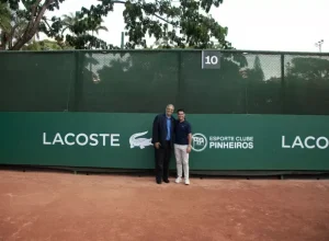 Na foto: Carlos Brazolin, presidente do Esporte Clube Pinheiros e Pedro Zannoni, CEO da Lacoste na América Latina