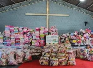 doacoes-evangelizar-e-preciso-curitiba