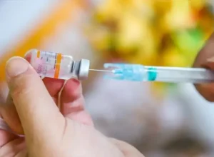 saude-curitiba__vacina bivalente