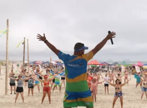 2024-verão maior ginástica a praia