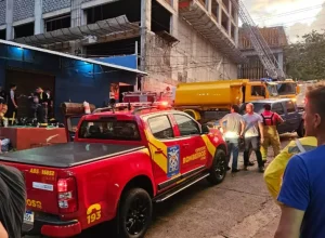 bombeiros-pr-incendio-paraguai