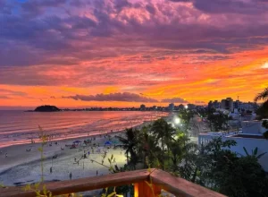 divulgação Deck Casamar ao entardecer