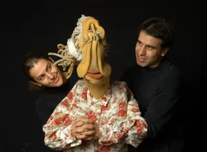 Espetáculo Velhos propõe encontro de gerações com humor e emoção