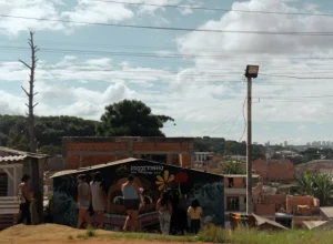 Curta documentário traz a luta de mulheres pela moradia na periferia de Curitiba