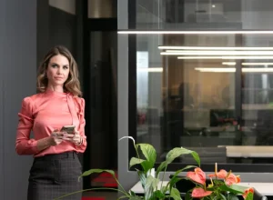 Fabiane Guiraud de Souza, Diretora Comercial da Clarim é a executiva à frente da nova unidade da imobiliária em Curitiba.