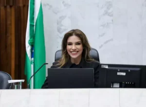PP do Paraná reafirma apoio a Flávio Bolsonaro e defenderá posição no diretório nacional