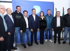 A Federação União Progressista (UP) oficializou, nesta quarta-feira (22), o apoio às candidaturas de Sandro Alex (PSD) ao Governo do Paraná e de Alexandre Curi (Republicanos) ao Senado.