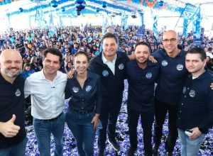 Sandro Alex abre campanha ao lado de apoiadores em Curitiba e São José dos Pinhais