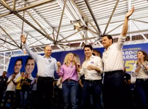 Sandro Alex participa do lançamento da campanha de Ricardo Barros em Maringá