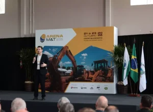 Prefeito-de-Fazenda-Rio-Grande-Marco-Marcondes-participa-da-Solenidade-de-Abertura-da-ARENA-M-T