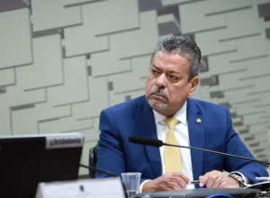 Senador Dr. Hiran critica decisão da Venezuela de taxar produtos brasileiros e aponta falta de sensibilidade e reciprocidade
