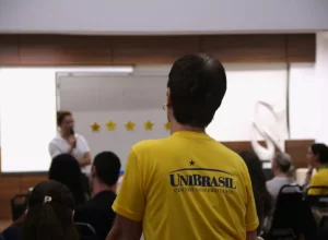 UniBrasil se destaca na formação de líderes para o mercado atual