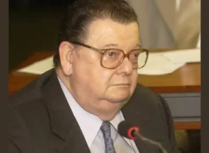 Delfim, Super-Ministro da Economia nos governos militares
foto Salu Parente- Câmara dos Deputados