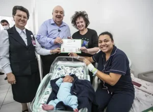 greca-e-recém-nascido