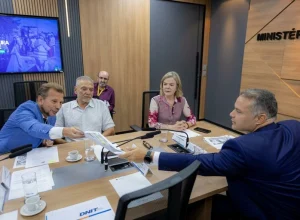 mauro-ignacio-e-vanhobi-com-gleisi