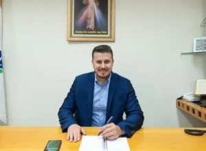 prefeito-da-fazenda-rio-grande-e-preso-pelo-gaeco- 1